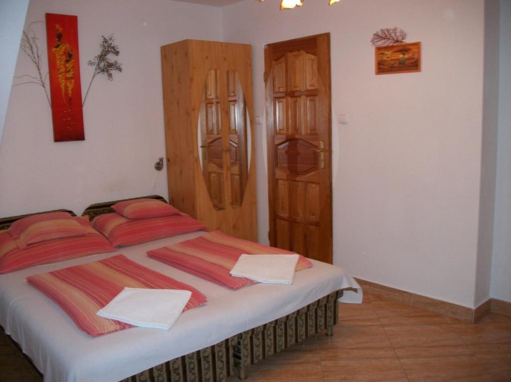 Szamoca Vendeghaz Hotel Miskolc Bilik gambar